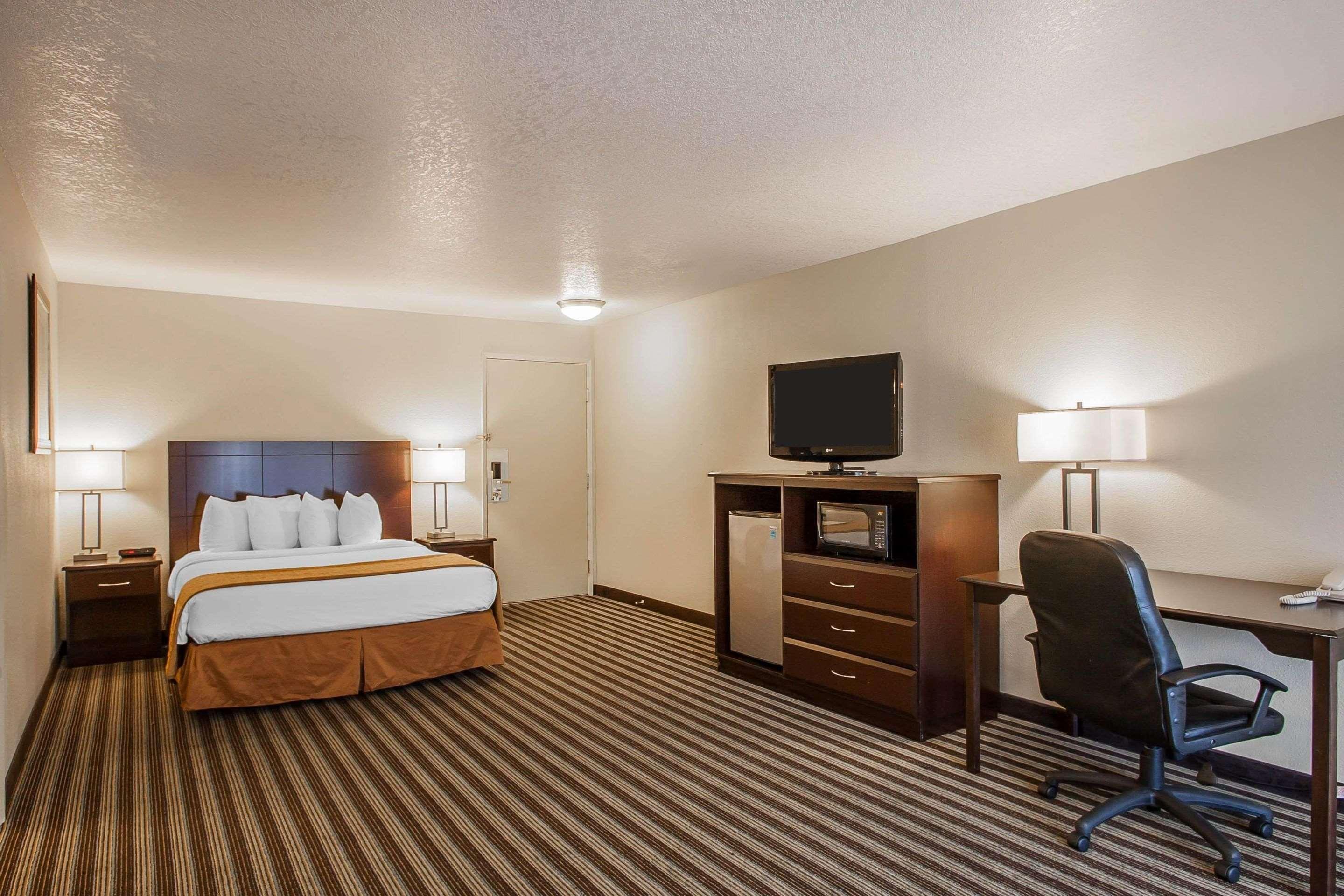 Quality Inn & Suites Vancouver Exteriér fotografie
