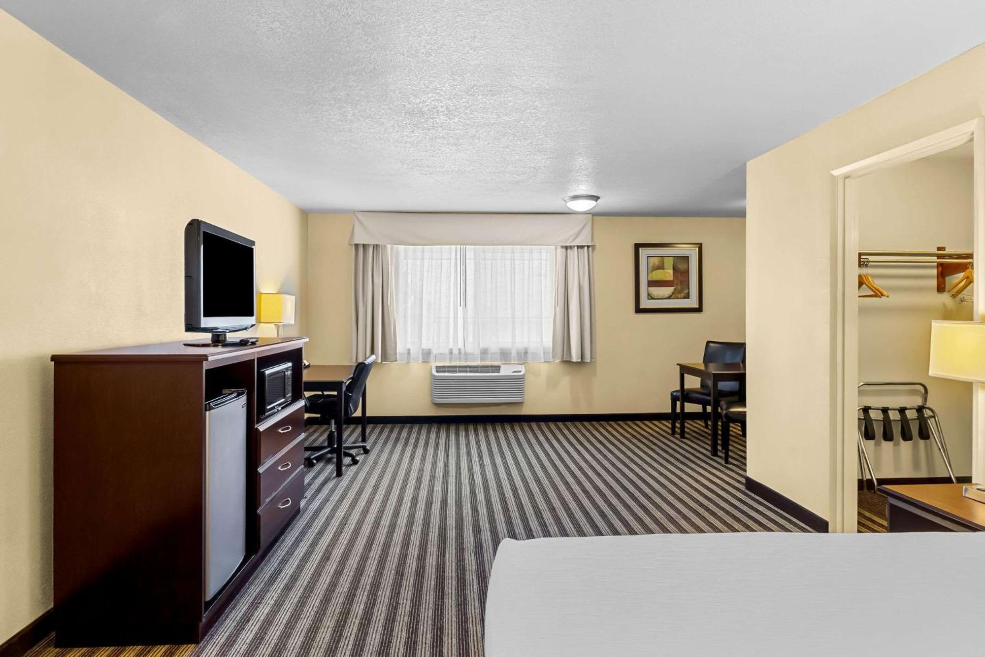 Quality Inn & Suites Vancouver - Hazel Dell Exteriér fotografie