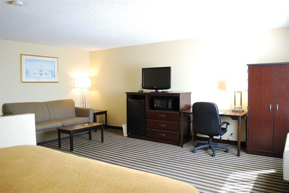 Quality Inn & Suites Vancouver - Hazel Dell Exteriér fotografie